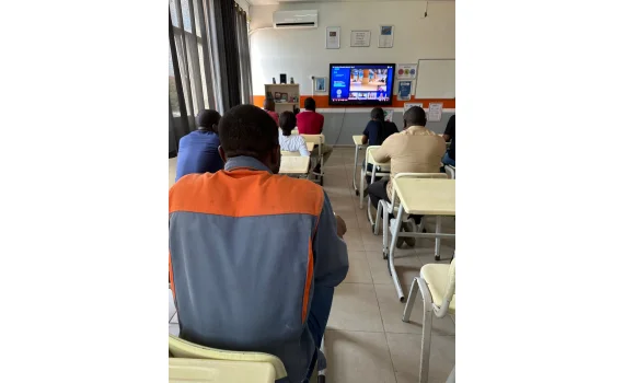 Des formations d’orientation sont régulièrement dispensées par des experts dans leur domaine pour le développement de tout notre personnel.